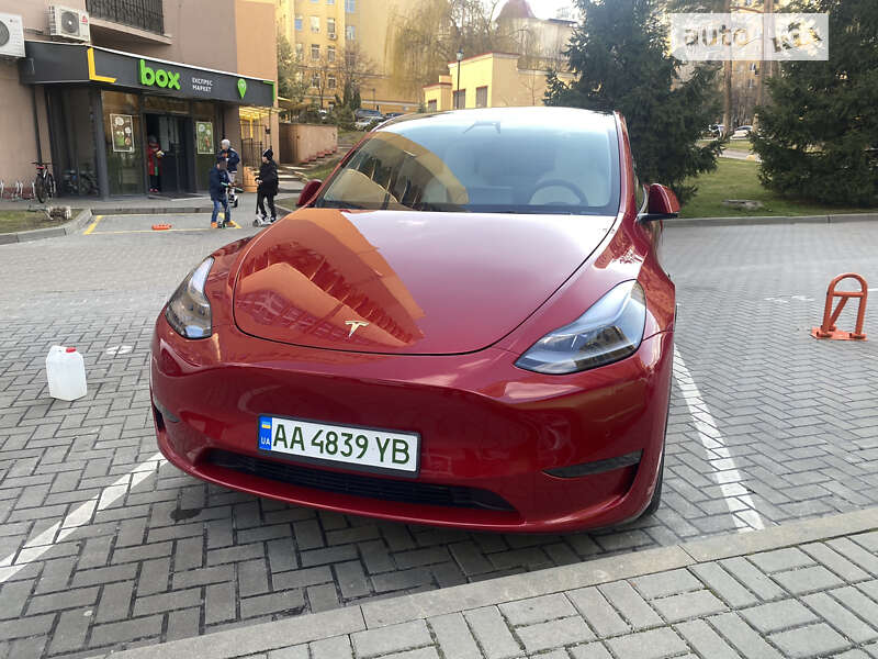 2021 tesla model y