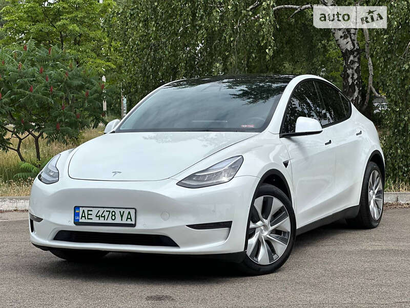 2021 tesla model y