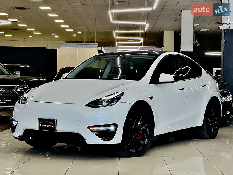 2021 tesla model y
