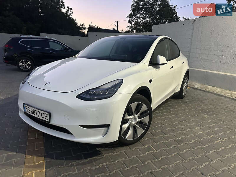2021 tesla model y