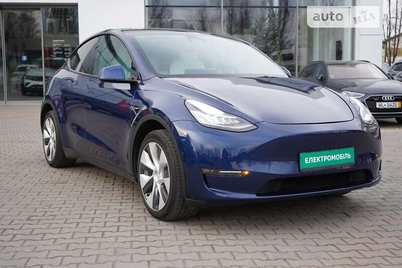 2021 tesla model y
