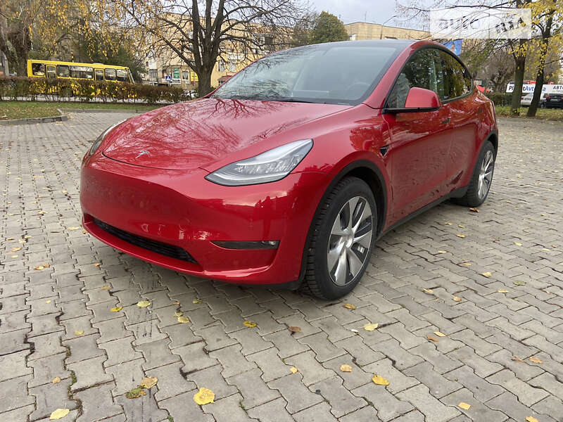 2021 tesla model y