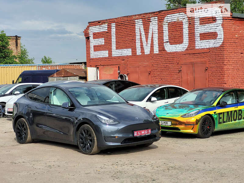2020 tesla model y