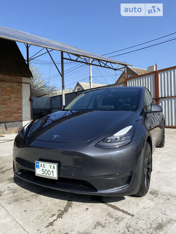 2021 tesla model y