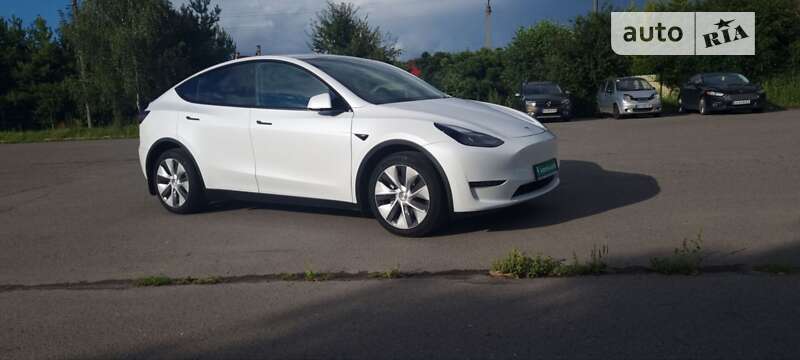 2021 tesla model y