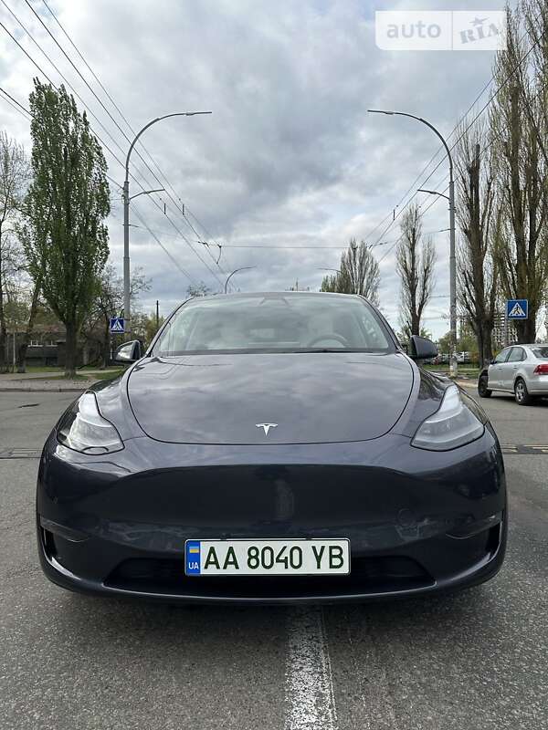 2021 tesla model y