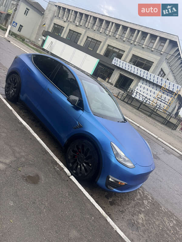 2021 tesla model y