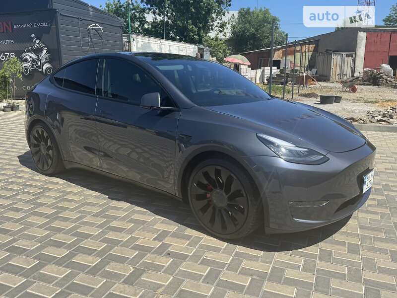 2021 tesla model y