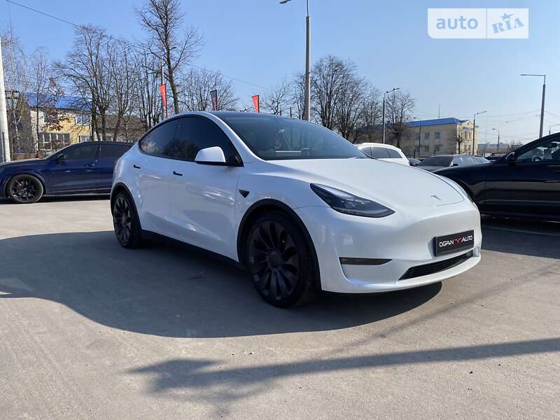 2021 tesla model y