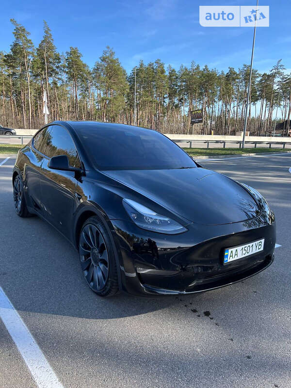 2021 tesla model y