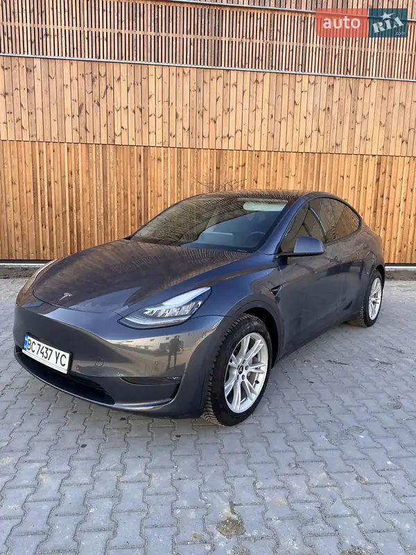 2020 tesla model y