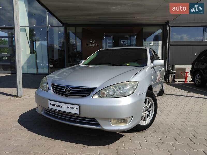2005 toyota camry