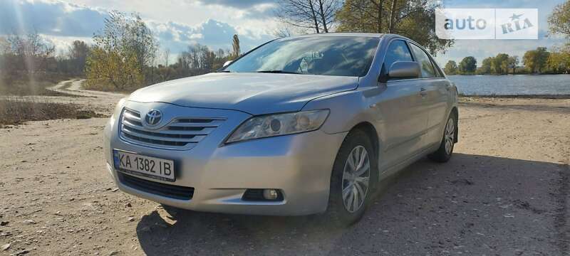 2008 toyota camry