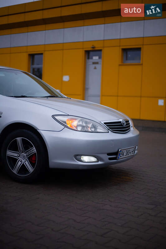 2004 toyota camry