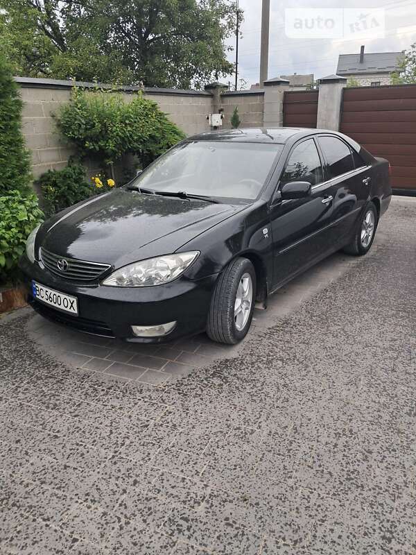 2005 toyota camry