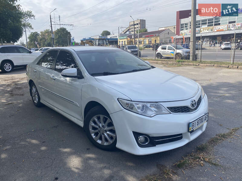 2012 toyota camry
