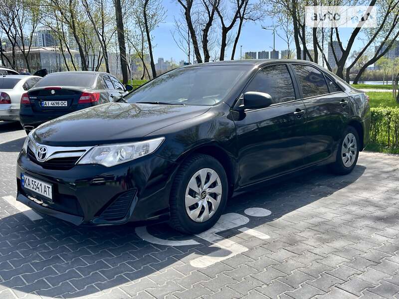 2013 toyota camry