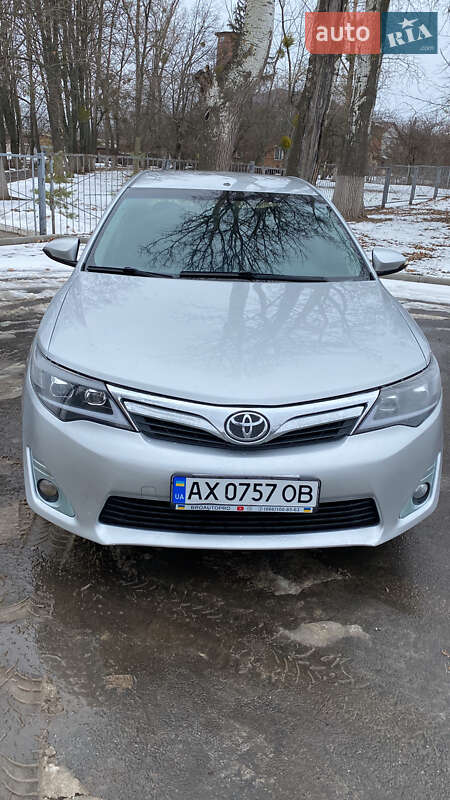 2013 toyota camry