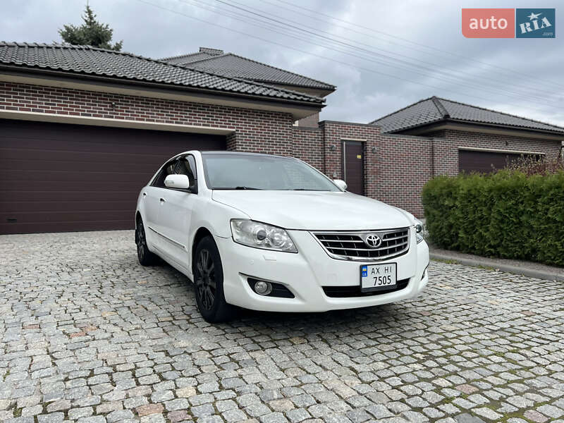 2007 toyota aurion