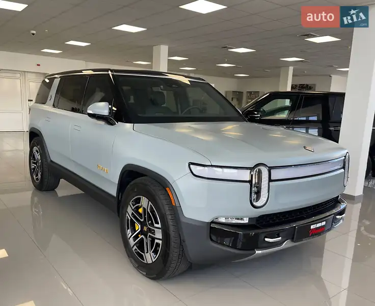2023 rivian r1s