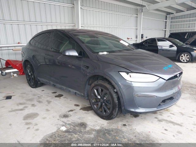 2022 tesla model x