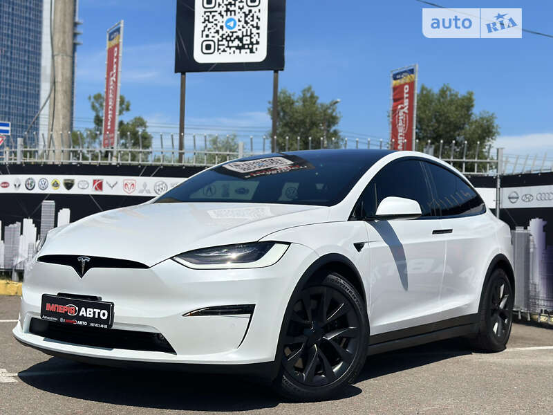 2022 tesla model x