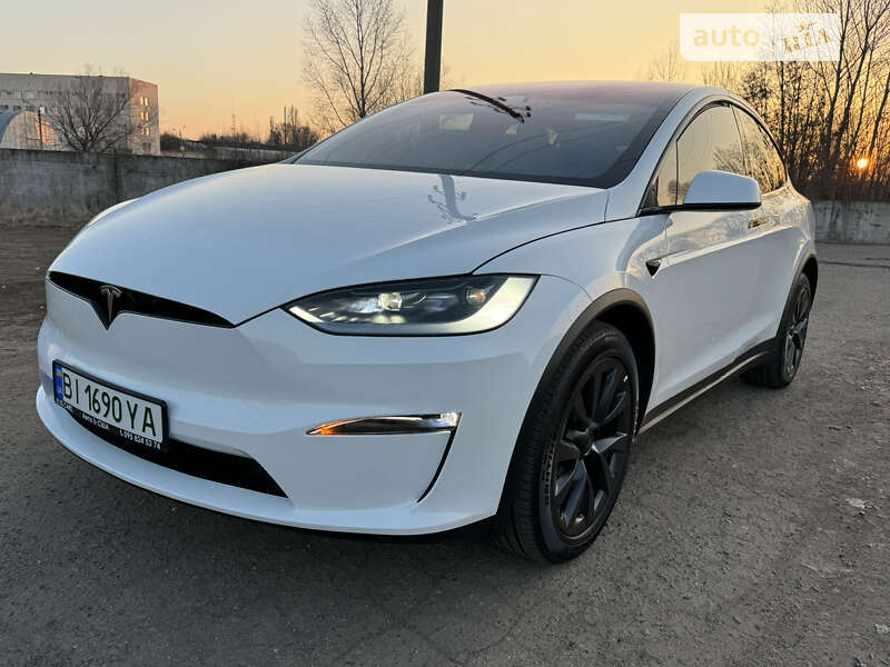 2023 tesla model x