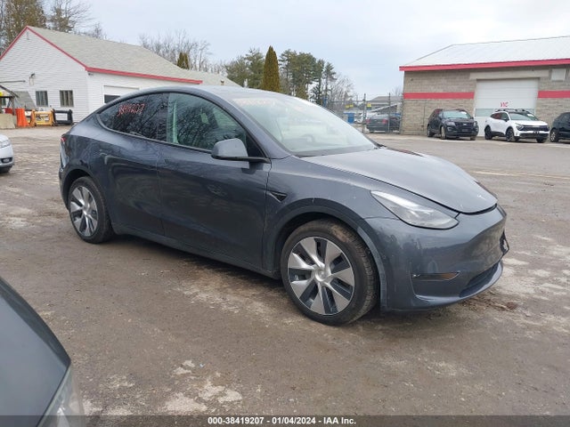 2022 tesla model y