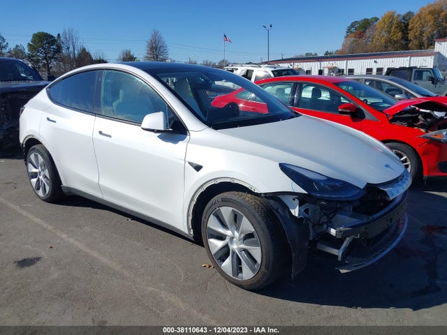 2022 tesla model y