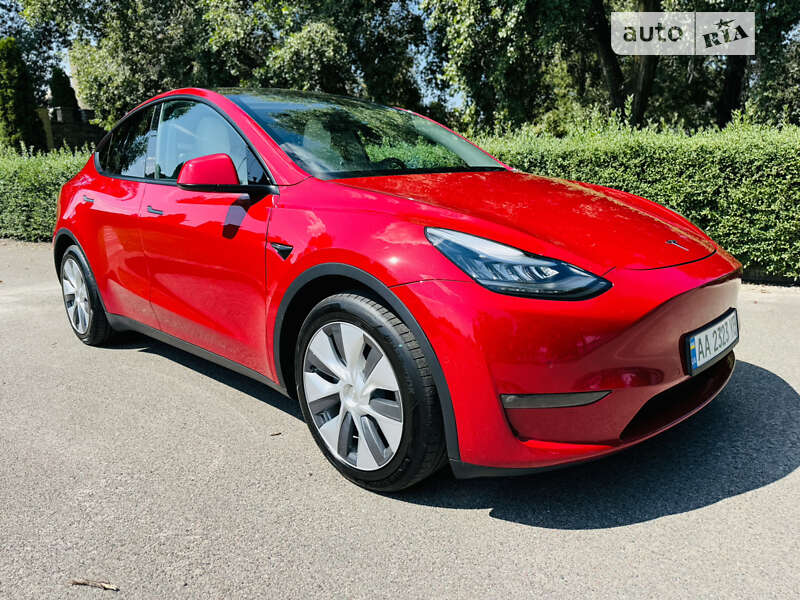 2022 tesla model y