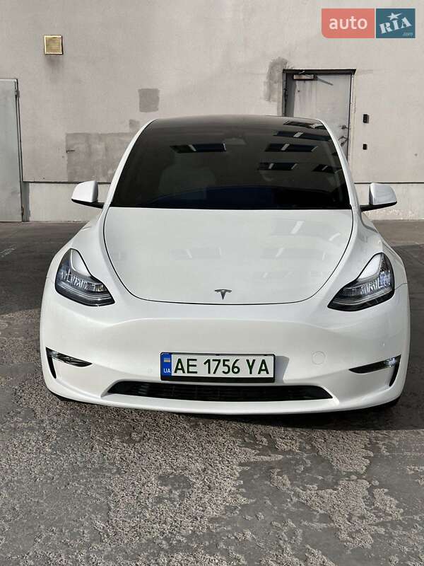 2021 tesla model y