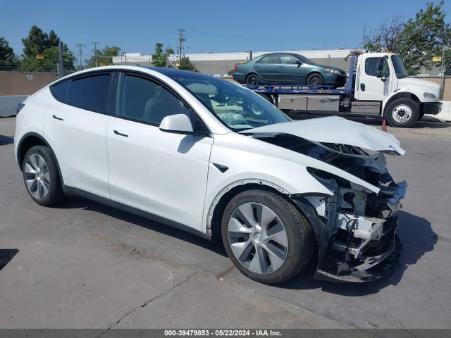 2022 tesla model y