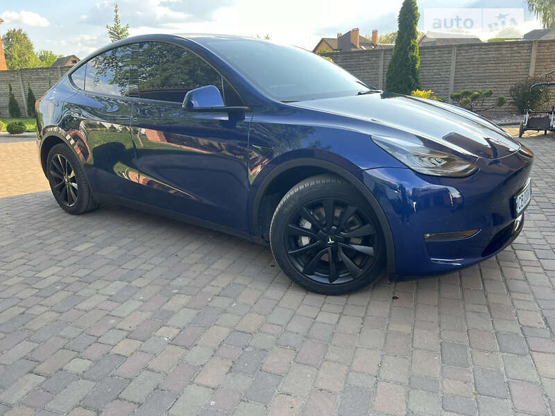 2021 tesla model y