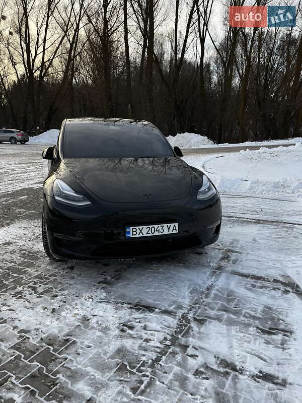 2022 tesla model y