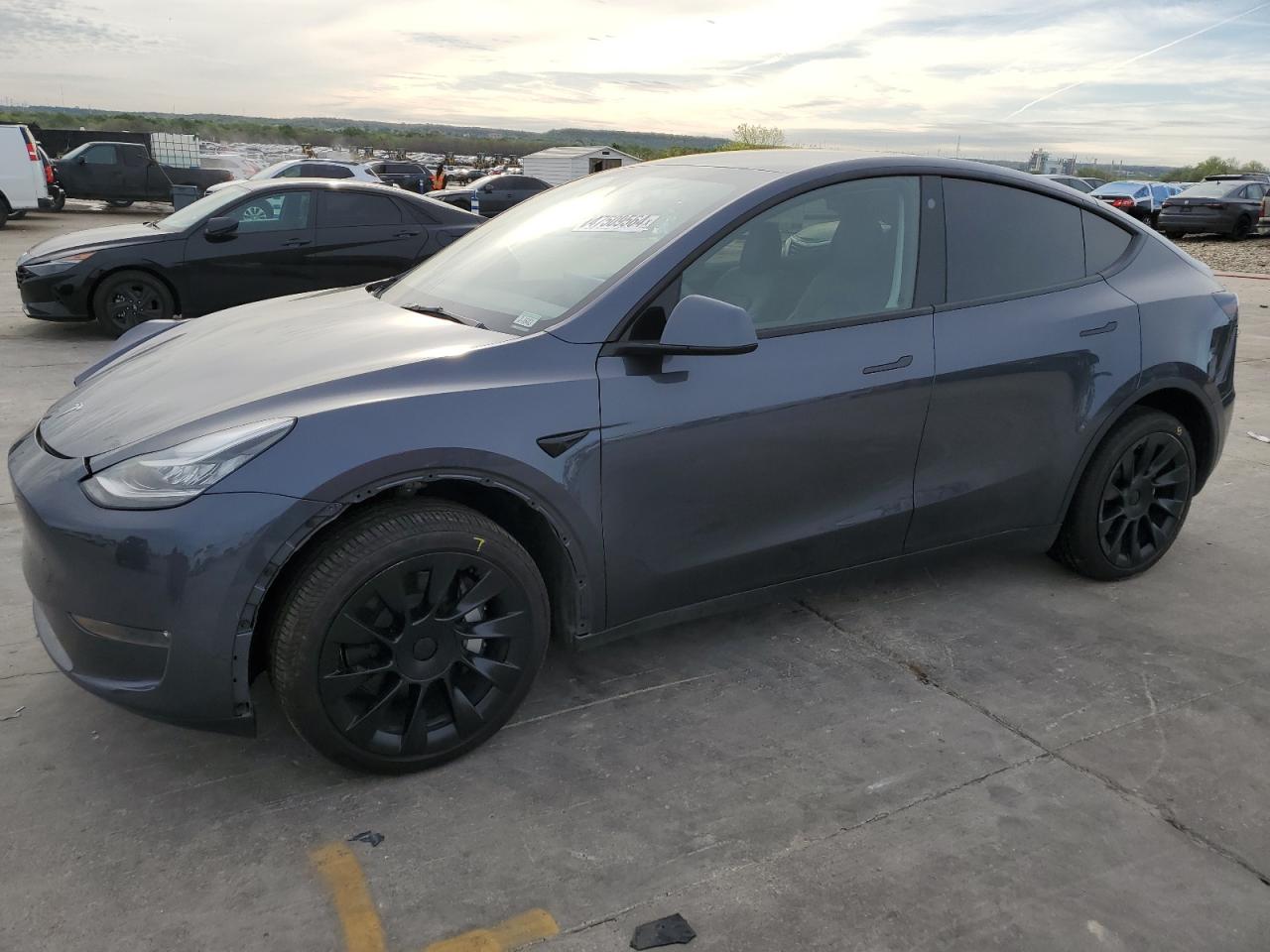 2023 tesla model y