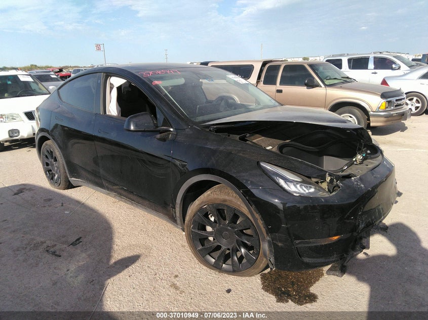2022 tesla model y