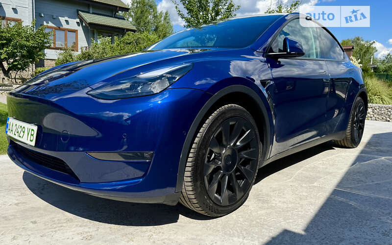 2022 tesla model y