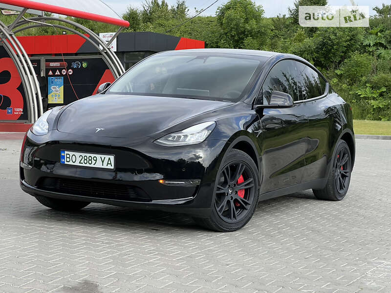 2022 tesla model y