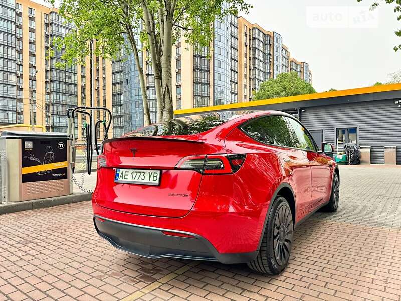 2021 tesla model y