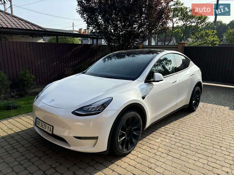 2022 tesla model y
