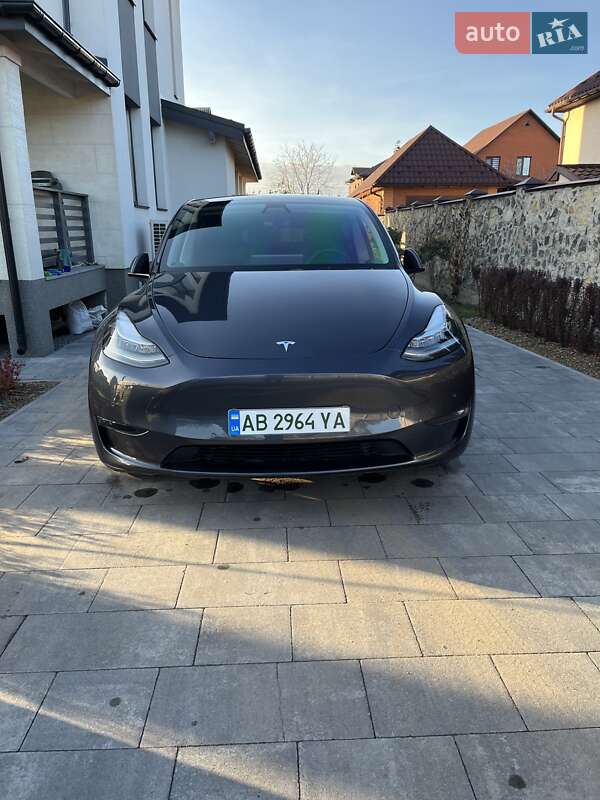 2022 tesla model y