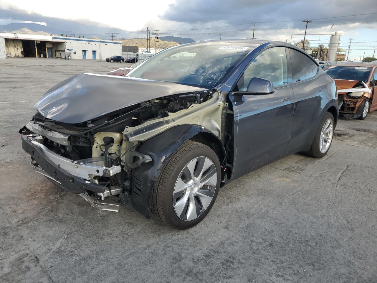 2023 tesla model y
