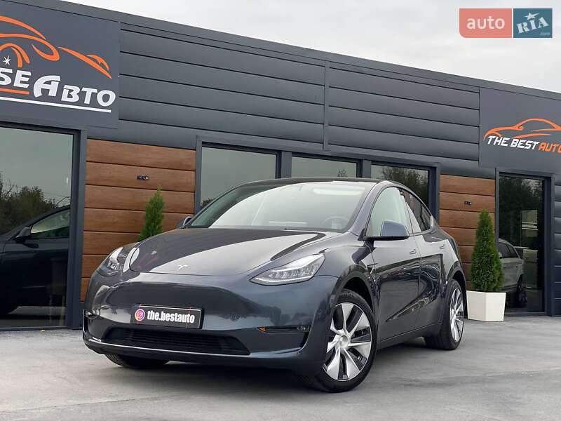 2022 tesla model y