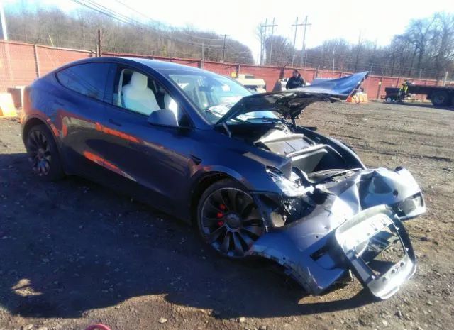 2022 tesla model y