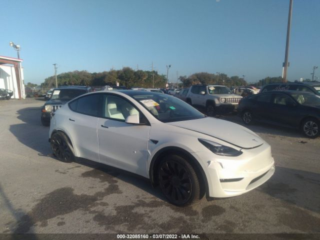 2022 tesla model y