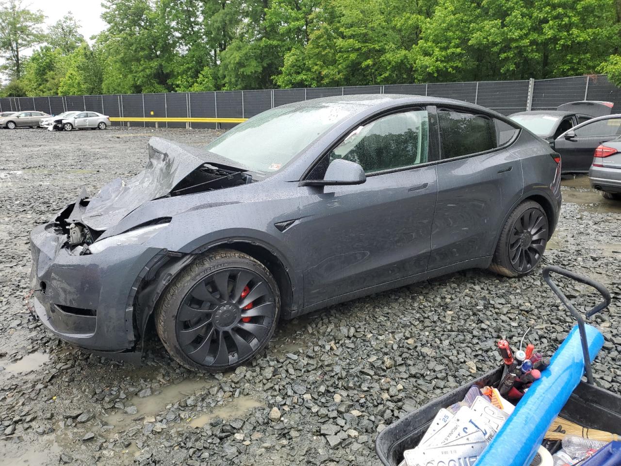 2023 tesla model y