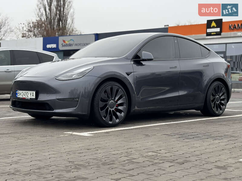 2021 tesla model y