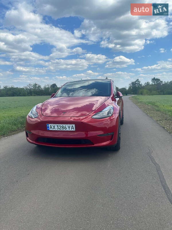 2022 tesla model y