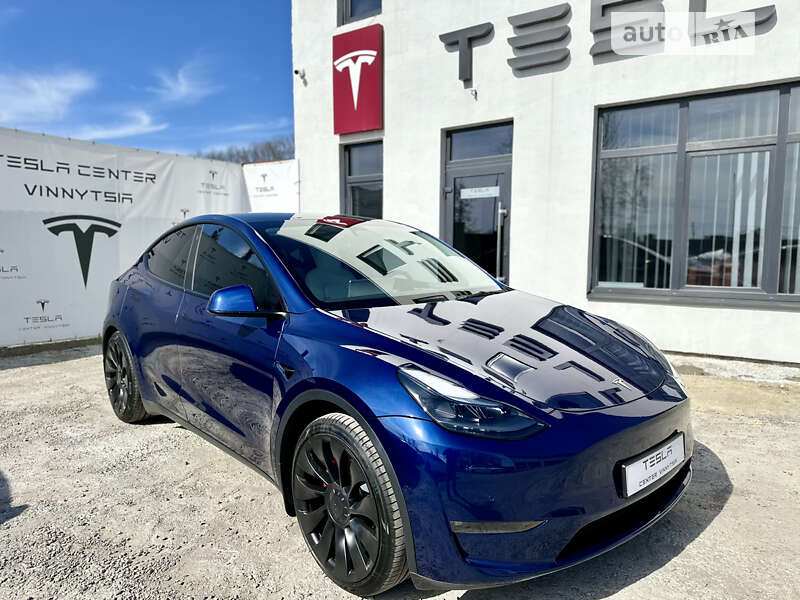 2022 tesla model y