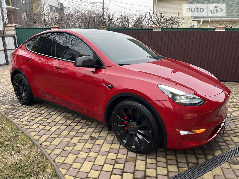 2022 tesla model y
